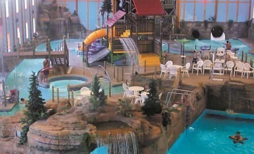 Grand Bear Resort At Starved Rock Utica Exterior photo